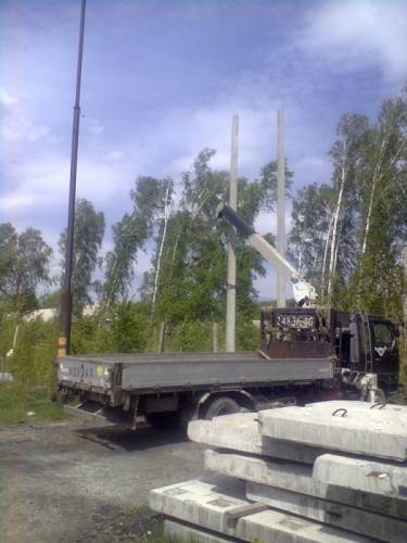 Породам самопагрузчик ХИНО 1993 года в. 