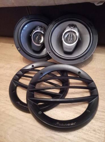 Динамики Pioneer 500 W