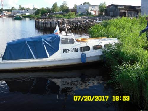Продам водоизмещающий катер