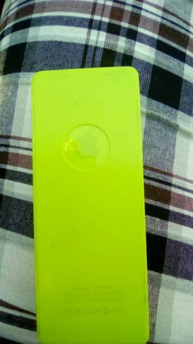 Apple powerbank 6000mah.