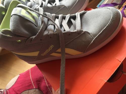 Продам кроссовки  REEBOK
