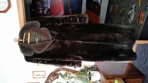 Продам шубу недорого