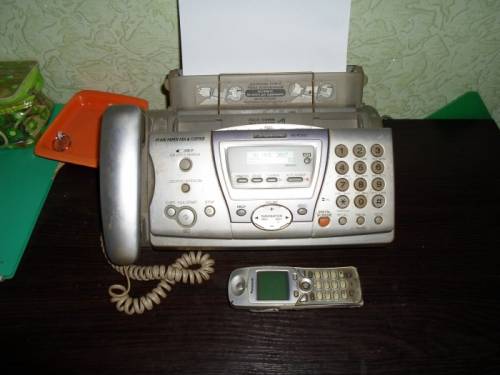 продаю факс Панасоник