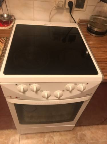 Продам кухонную печь.