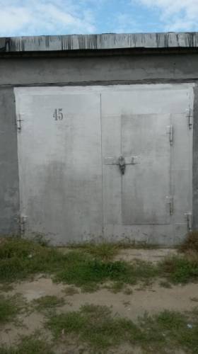 Продам капитальный гараж в ГСК “Старт“. есть свет, тепло, тех.этаж,подвал. 
