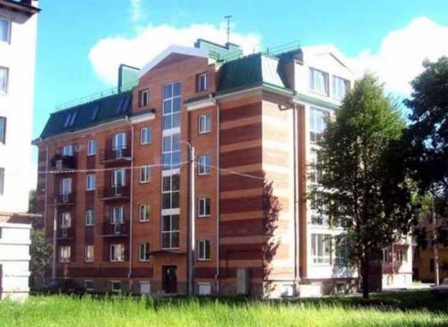 Продам в г.Павловске-СПб, на ул. Березовой, нежилое помещение 157м