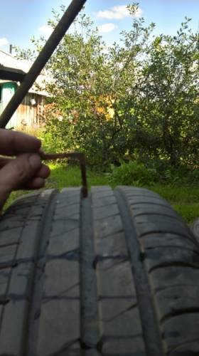 продам колеса. диски 5*108  резина 195/65 r 15