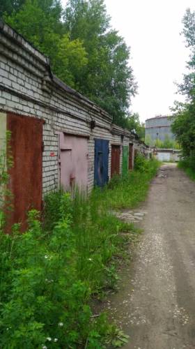 Продаю гараж в промзоне