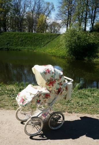 Продам коляску 2 в1 фирмы Геобай. Удобные большие люльки! А 