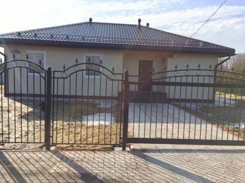 Продажа коттеджа на улице Орловская