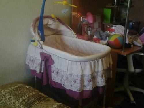 продаю кровать качалку