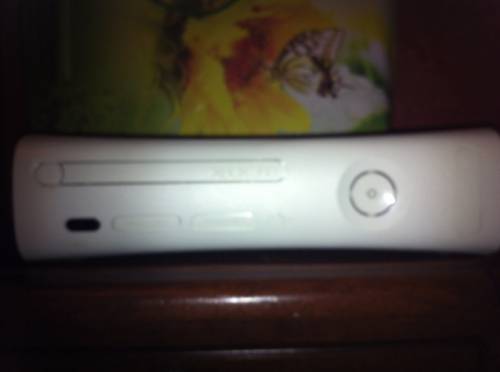 Продаю игровую приставку xbox
