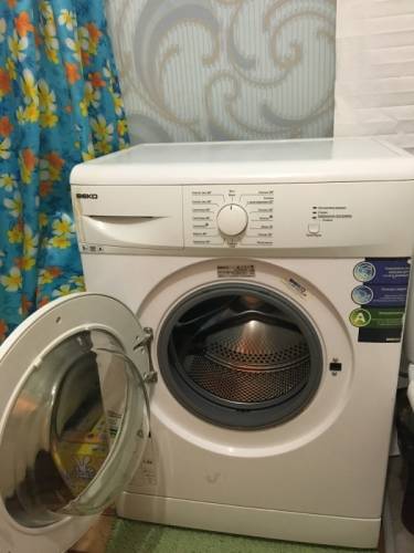 Продам Стиральную машину Веко