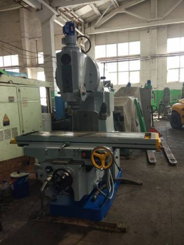 Продам фрезерный станок ВМ-127.