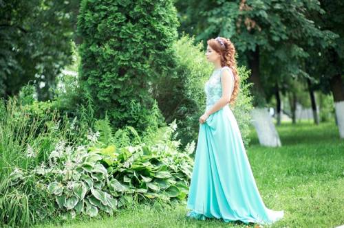 вечернее платье фисташковое