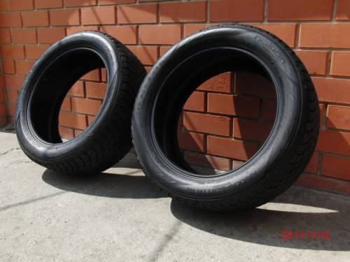 продам две новые зимние шины Nokian Hakkapeliitta R2 235/50 R18 101R 