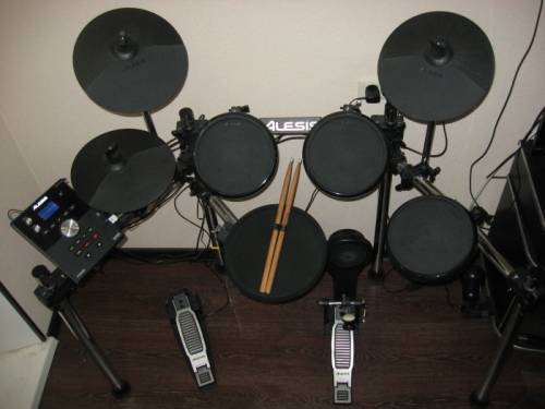 Электронные барабаны Alesis Forge Kit (новые)