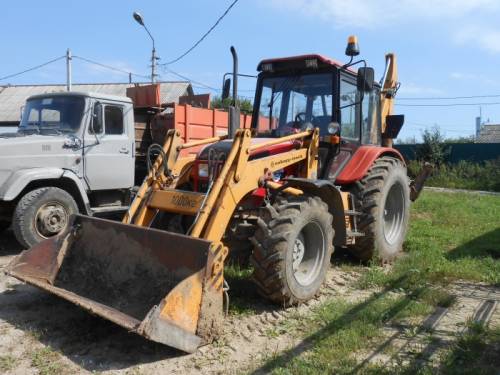 Продам экскаватор-погрузчик Амкадор 702Е