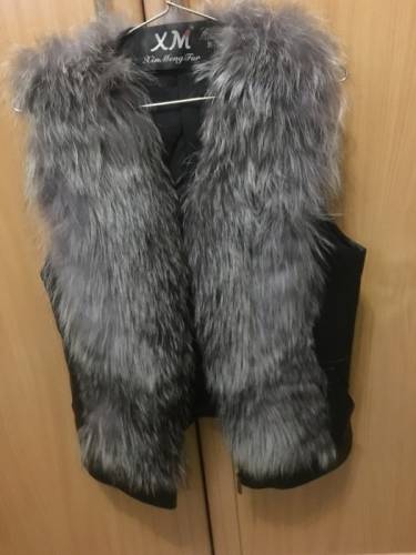 Продам жилет из чернобурки