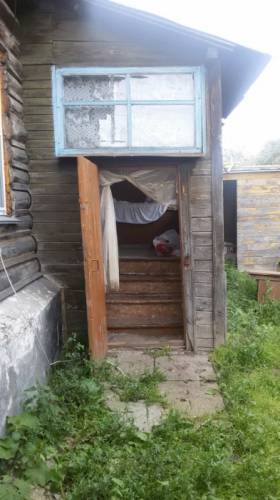 Продам 1/2 бревенчатого дома п. Мелентьевка  ул. Саткинская, 30кв.м., 4,5 соток 