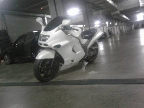 Продам Kawasaki ZZR 1100 