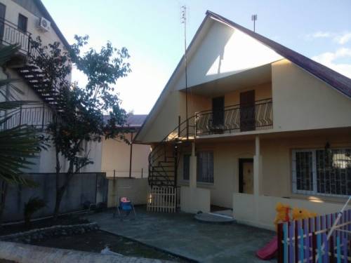 Продам дом в п. Мирном (Адлер)