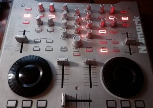 NUMARK omni control