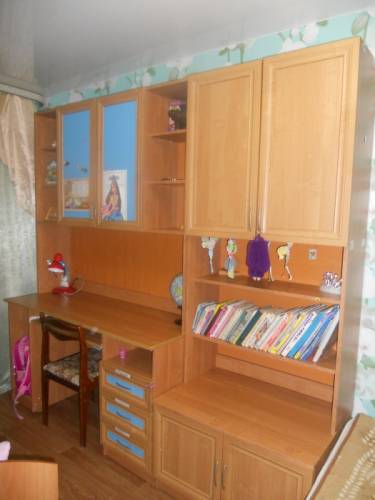 Продам компьютерный стол