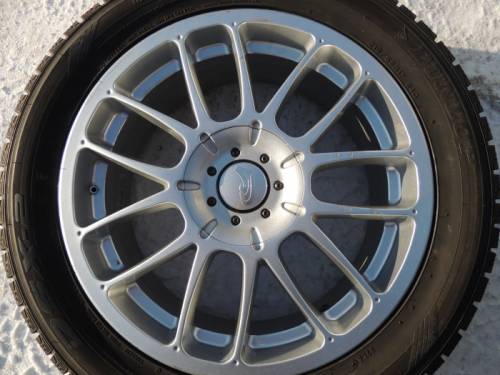 Резина зимняя Данлоп 215/55R17 на литых дисках 5х114,3,4х114,3