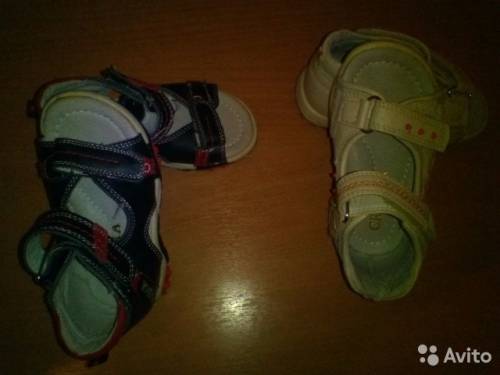 Продам детские сандалики