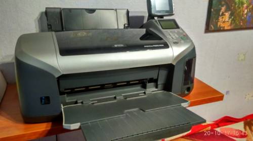 Фотопринтер EPSON R300