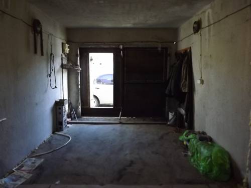 продам гараж 18 кв,м