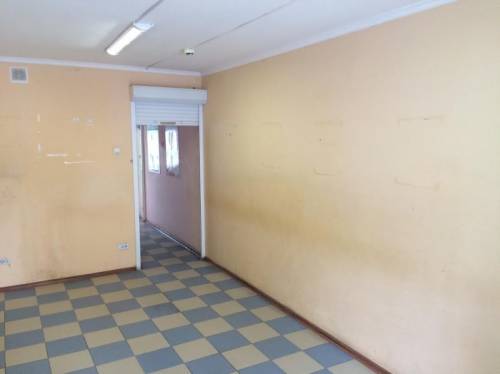 сдам в аренду помещение 16 кв.метров .Хороший пешеходный трафик.