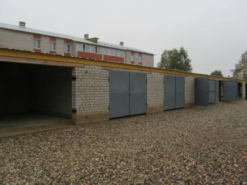 Продам гараж новый в кирпичном исполнении