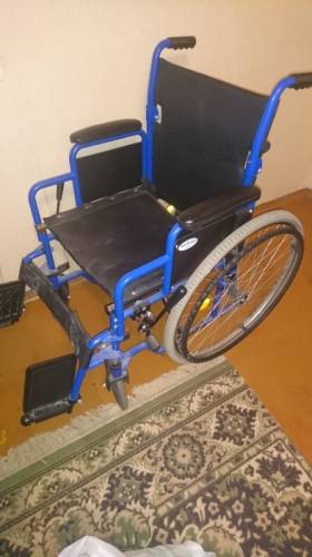 Продам инвалидное кресло 