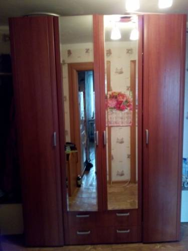 Продам шифоньер за 15000 руб.