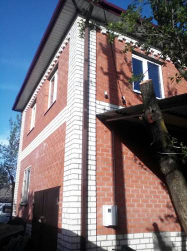 Продаю дачный участок с 2-х этажным домом в р-не Ипподрома