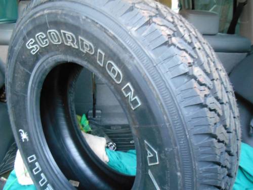 автошина для джипа размер 245/70R16 (новая) Пирелли-Скорпион