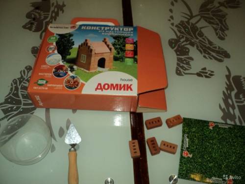 Конструктор из кирпичей