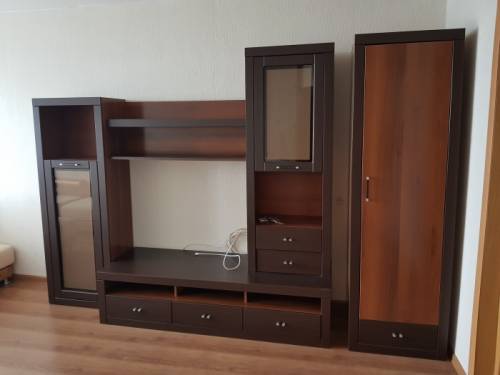 продам горку в гостиную