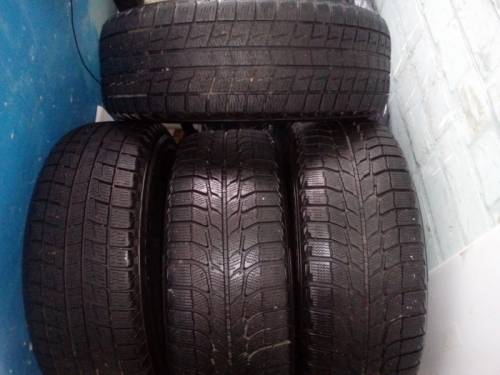 Продам зимние шины б/у 225х60 R16