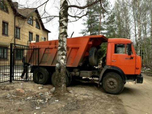Вывоз любого строительного мусора с погрузкой вручную. камаз, зил, газель.