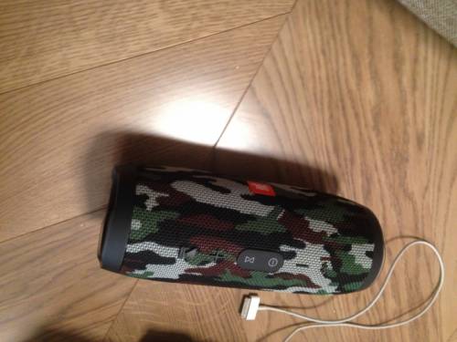 Продаю новую калонку jbl charge 3 