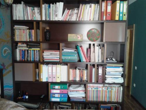 продам большую коллекцию книг