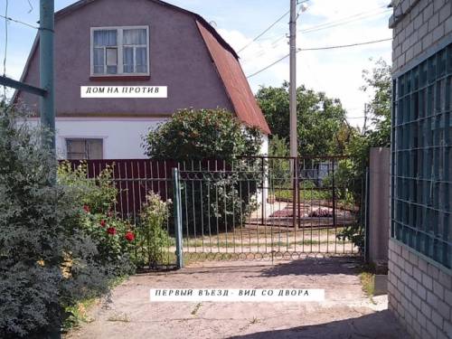 Продаю приватиз-ную дачу в СНТ “Птицевод“ напротив Ерзовки, в хорошем состоянии.