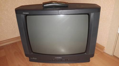 Продам телевизор Samsung. 