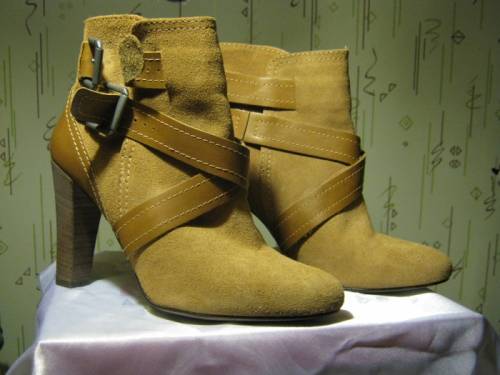 Полусапожки женские фирмв ZARA