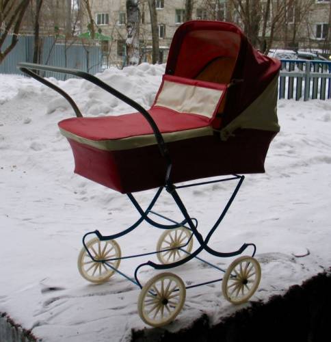 Продам коляску для кукол советского производства