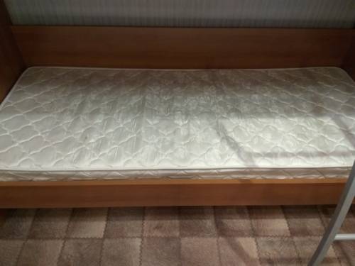 Продам Кровать двухъярусную