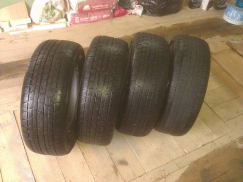 продам шины б/у DUNLOP